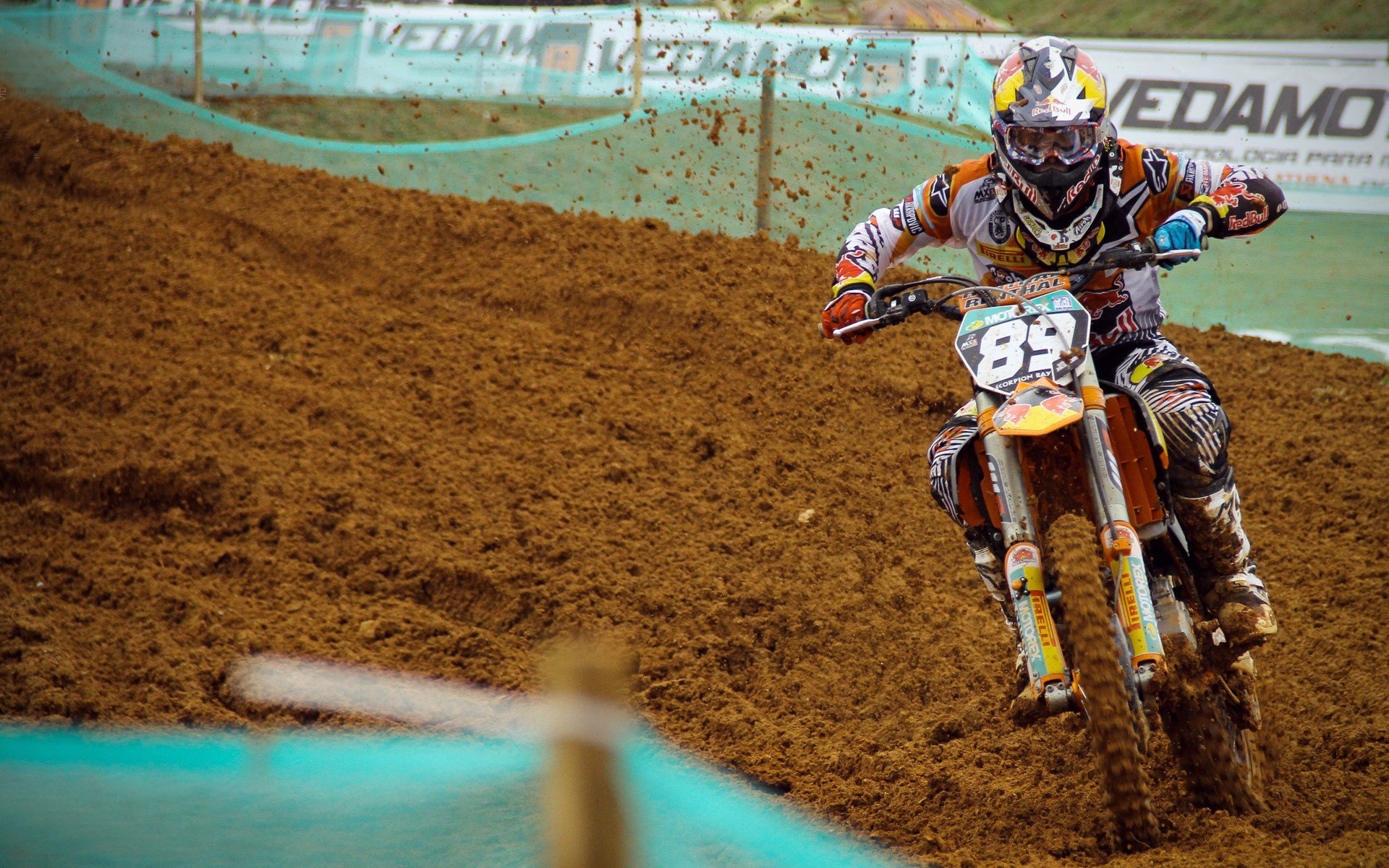 2026世界杯焦点战，威尔士强压波兰，红龙咆哮下的东欧悲歌